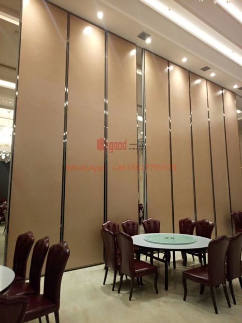 नवीनतम कंपनी समाधान के बारे में आपका फोल्डिंग पार्टीशन: एक व्यक्ति के लिए धकेलना आसान, या तीन के लिए खींचना मुश्किल?