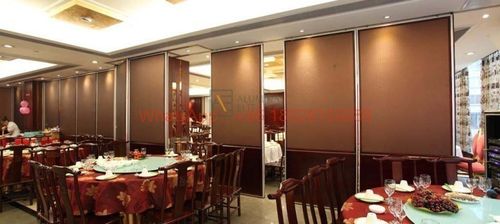 नवीनतम कंपनी समाधान के बारे में अपने स्थान के लिए सही मूवेबल वॉल का चुनाव