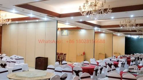 नवीनतम कंपनी समाचार के बारे में पुरानी इमारतों में लचीलापन बढ़ाना: मौजूदा स्थानों में चलती दीवारें लगाना