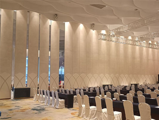 अच्छी कीमत उच्च परिचालन ध्वनिक विभाजन दीवार, कस्टम आयामों के लिए 6061-T6 प्रोफाइल और Q235 स्टील फ्रेम के साथ ऑनलाइन