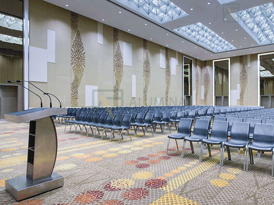 अच्छी कीमत चलती विभाजन दीवार गैल्वेनाइज्ड स्क्वायर ट्यूब कील वैनर फिनिश और एमडीएफ मैग्नीशियम बोर्ड के साथ ऑपरेटेबल दीवार ऑनलाइन