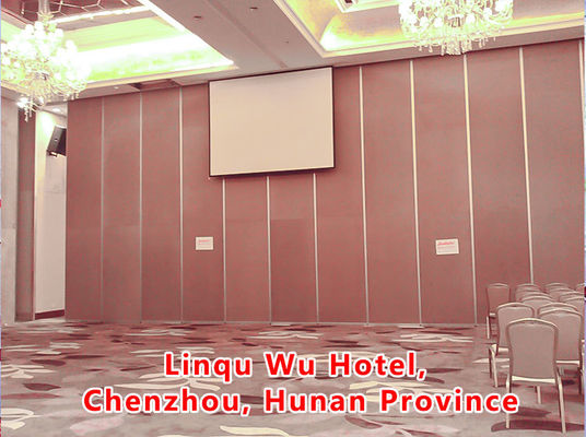 अच्छी कीमत Acoustic Movable Partition Wall with STC Rating 42-56dB and 6061-T6 Aluminum Frame ऑनलाइन