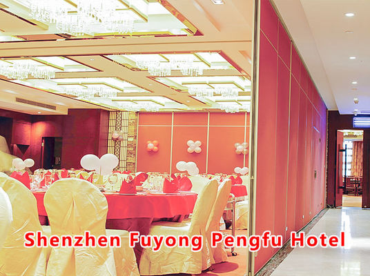 अच्छी कीमत Office Building Movable Sliding Acoustic Wall Panels with 304 Stainless Steel Roller and Q235 Steel Frame for Up to 18M Height ऑनलाइन