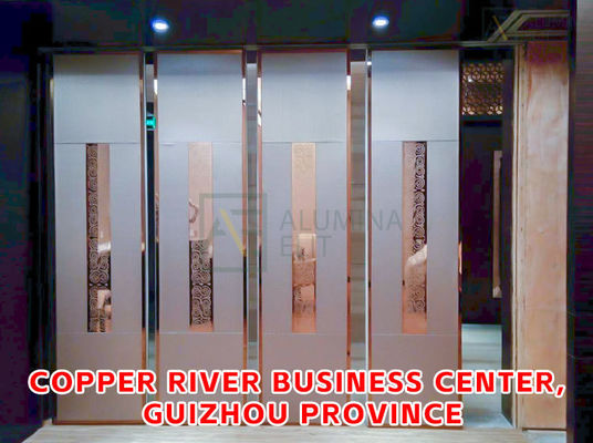 अच्छी कीमत Customizable Dimensions Foldable Partition with Aluminum Frame and MDF Material for Versatile Spaces ऑनलाइन