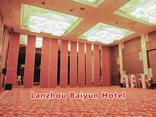 अच्छी कीमत Double Tempered Single Glazed Office Glass Partition Wall with 108mm/90mm Thickness and Up to 3000mm Height for Conference Center ऑनलाइन