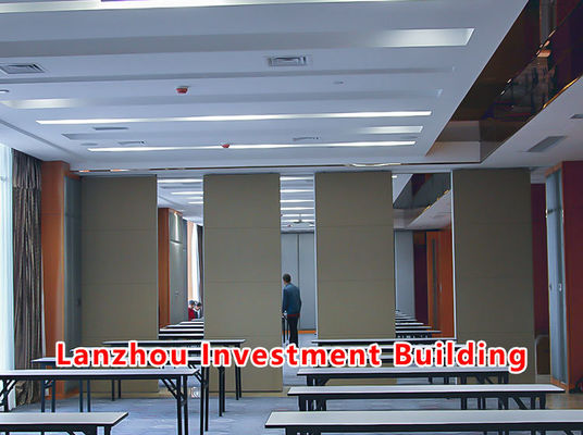 अच्छी कीमत Acoustic Movable Partition Wall with STC Rating 42-56dB and 304 Stainless Steel Rollers ऑनलाइन