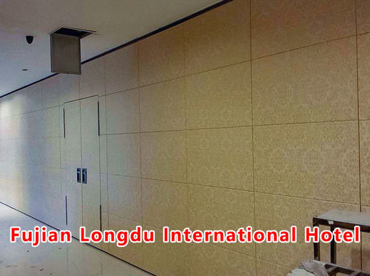 अच्छी कीमत Operable Partition Wall System with STC Rating 42-56dB and 6061-T6 Aluminum Frame Featuring 304 Stainless Steel Roller ऑनलाइन