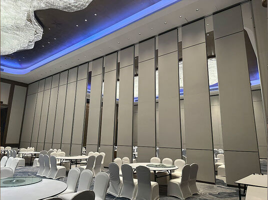 अच्छी कीमत Custom Dimensions Exhibition Partition Walls with High Pressure Laminate Board and 304 Stainless Steel Rollers ऑनलाइन